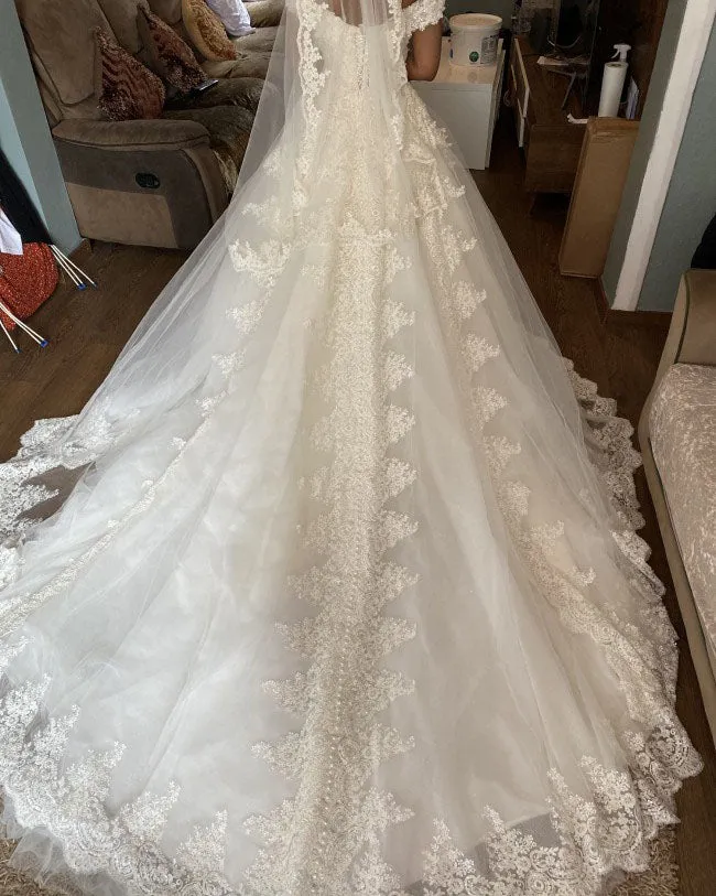 2022 Tulle Lace Wedding Dresses Cap Sleeve Beaded Sequins Wedding Gown Ball Gown Bridal Dress