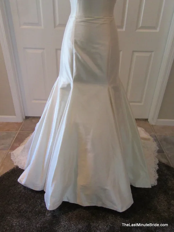 Allure Bridals 2711