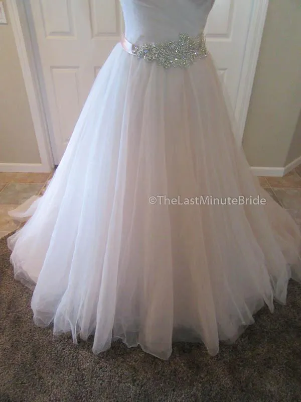 Allure Bridals 2904