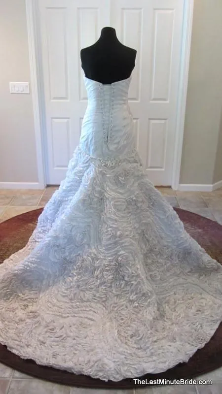 Allure Bridals 9015