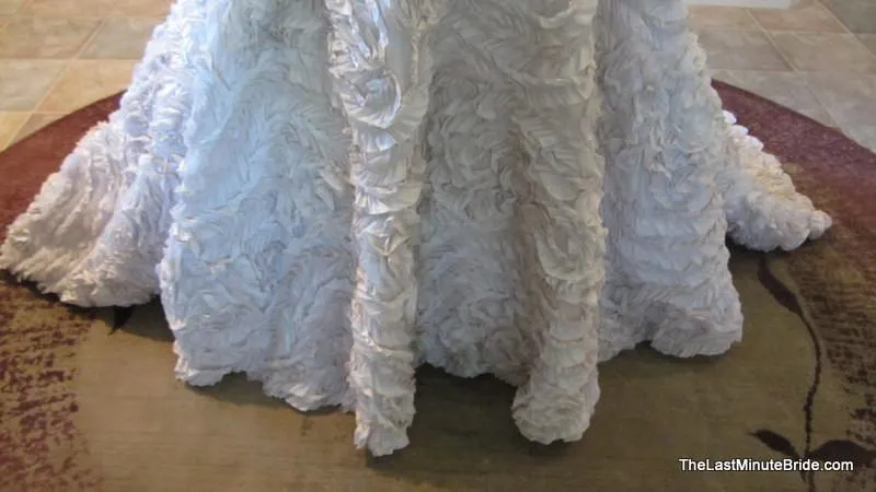 Allure Bridals 9015