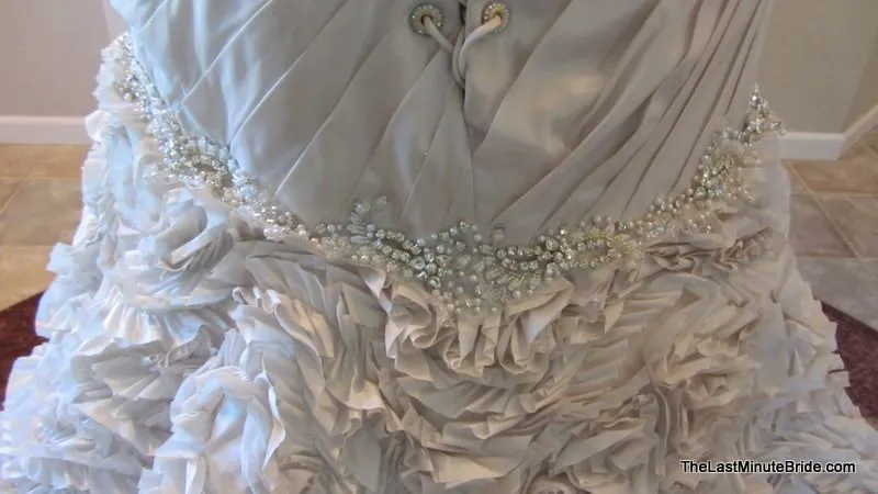 Allure Bridals 9015