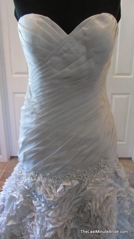 Allure Bridals 9015