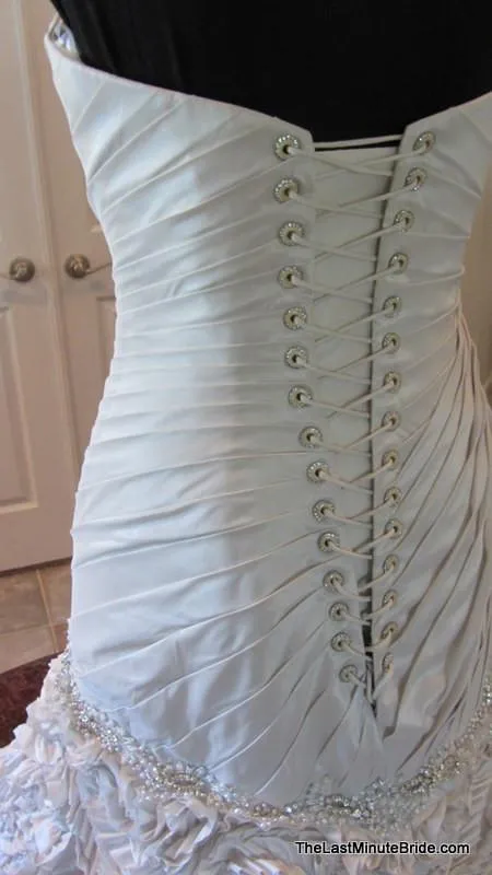 Allure Bridals 9015
