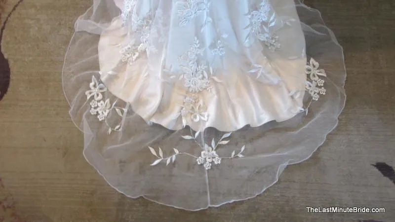 Allure Bridals 9116
