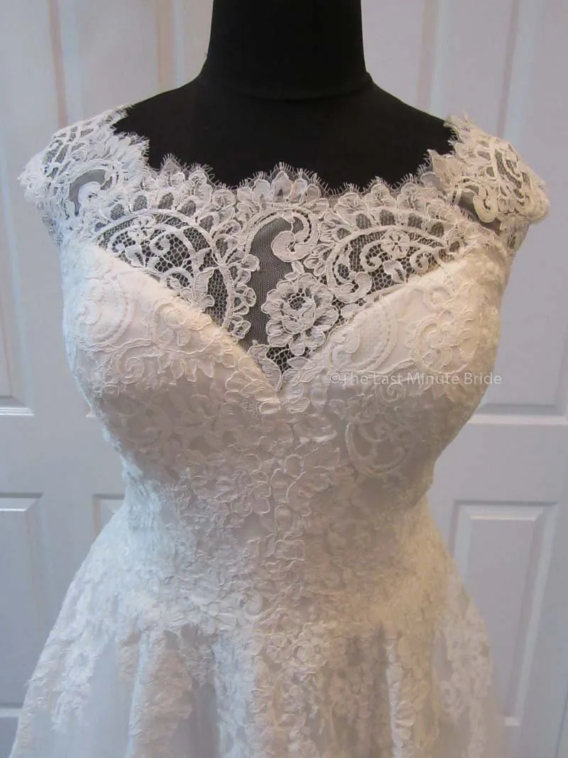 Allure Bridals W419
