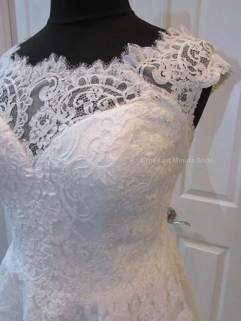 Allure Bridals W419