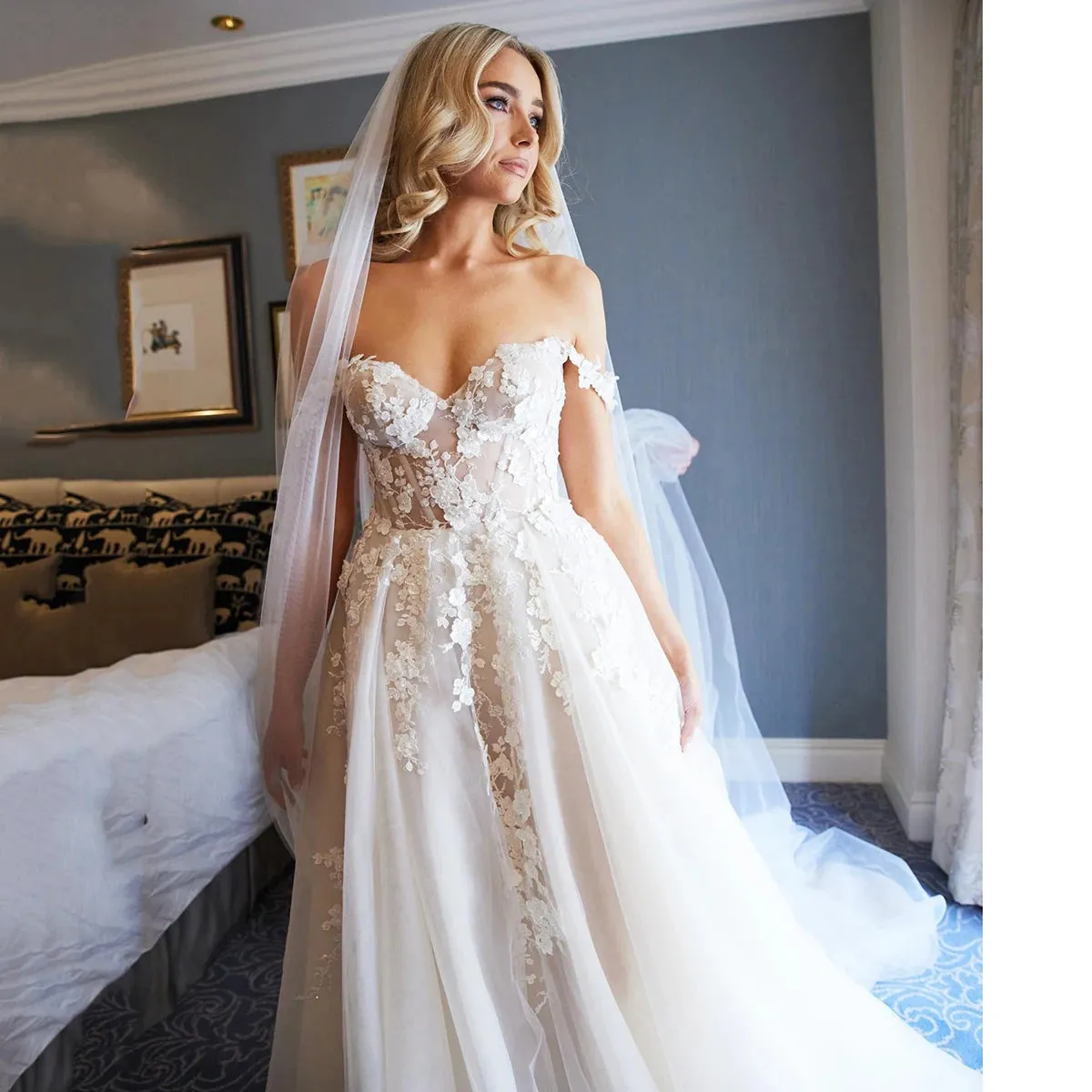 Customized Sparkle Beading Appliqued Wedding Gowns Puffy Off Shoulder Sheer Top Embroidered Shimmer Sweetheart Bridal Dress