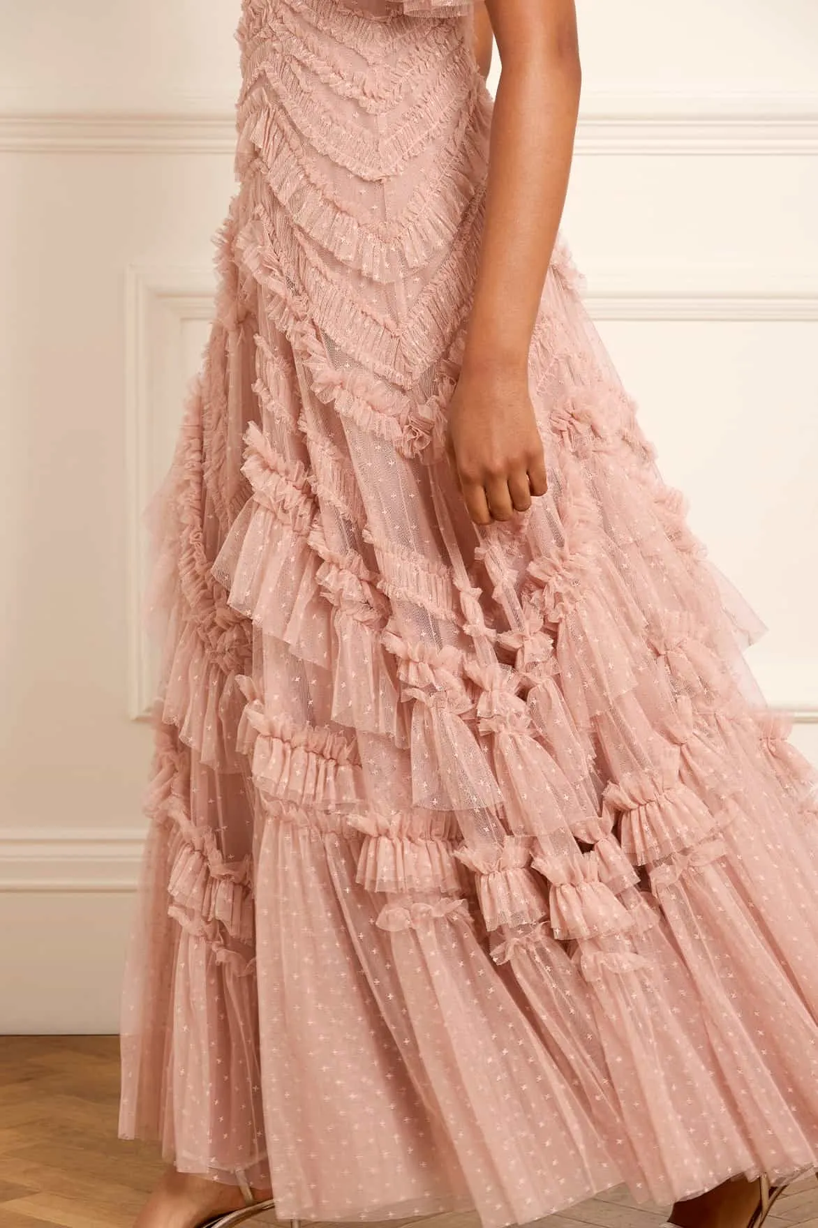 Elia Short Sleeve Gown