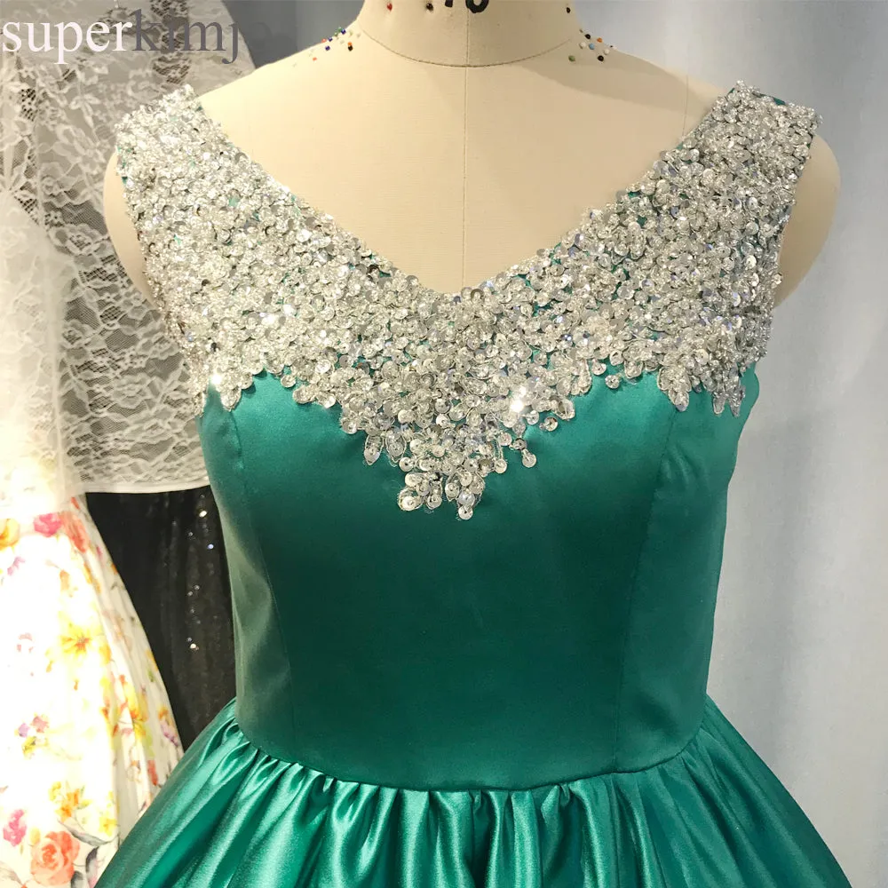 Green Ball Gown Prom Dresses 2020 V Neck Beaded Applique Elegant Satin Prom Gown Vestido De Festa