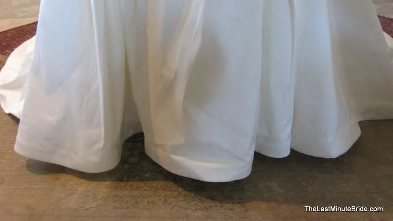 Paloma Blanca 4054