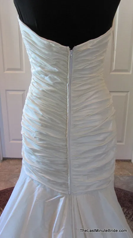 Paloma Blanca 4054