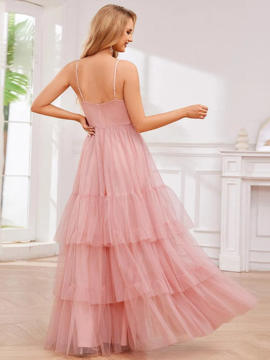 Robe de demoiselle d'honneur à bretelles spaghetti en tulle à plusieurs niveaux