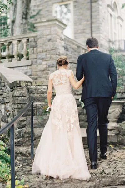 Roycebridal Gorgeous Tulle V-neck Sleeveless Floor-Length Lace Wedding Dresss with Appliques, MW246