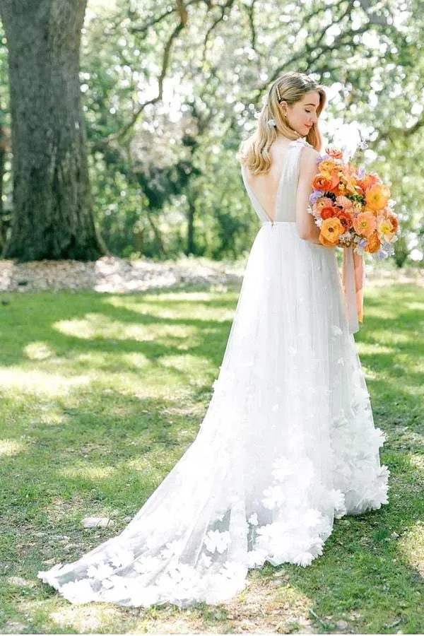 Roycebridal White Tulle A-line V-neck Flowers Beach Wedding Dresses, Bridal Gowns, MW730