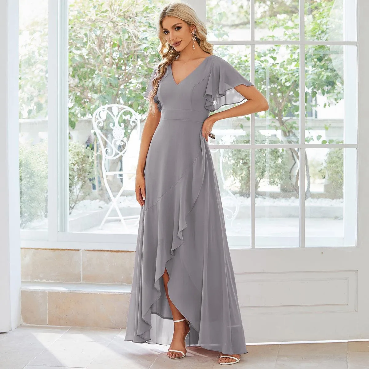Taille personnalisée Robe demoiselle d'honneur Ourlet en feuille lotus Charmante