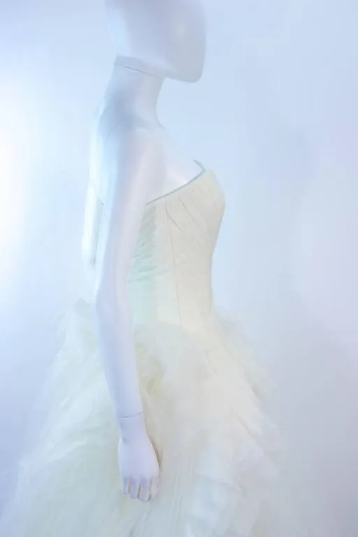 VERA WANG White Tulle & Lace Wedding Gown Size 4