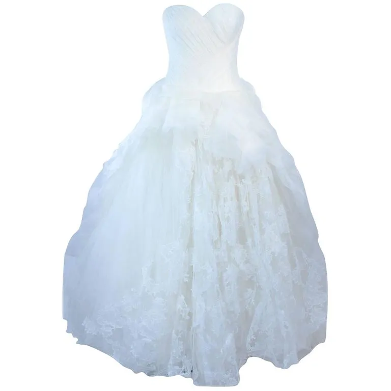VERA WANG White Tulle & Lace Wedding Gown Size 4