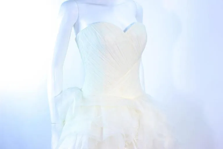 VERA WANG White Tulle & Lace Wedding Gown Size 4